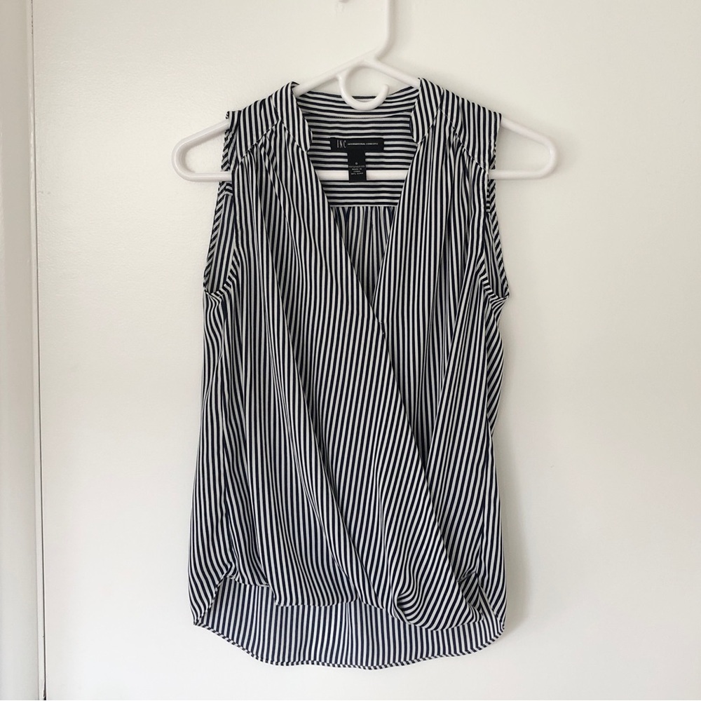 Navy/white stripe Women’s top
